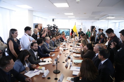 ecuador 221 gobierno-defiende-licencia-ambiental-para-proyecto-minero-loma-larga.ecuador221.com_.ec_ Gobierno defiende licencia ambiental para proyecto minero Loma Larga