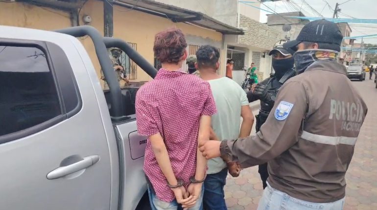 Policía captura a sospechosos explosión Coop. Juan Montalvo