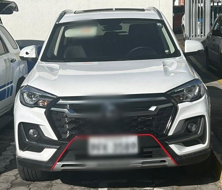 ecuador 221 policia-nacional-recupera-vehiculo-robado-quto-quito-ecuador221.com_.ec_ Policía Nacional recupera vehículo y asiste víctima secuestro