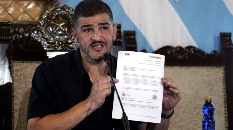 Asamblea cita a Álvarez y Reimberg por atentados en Guayaquil