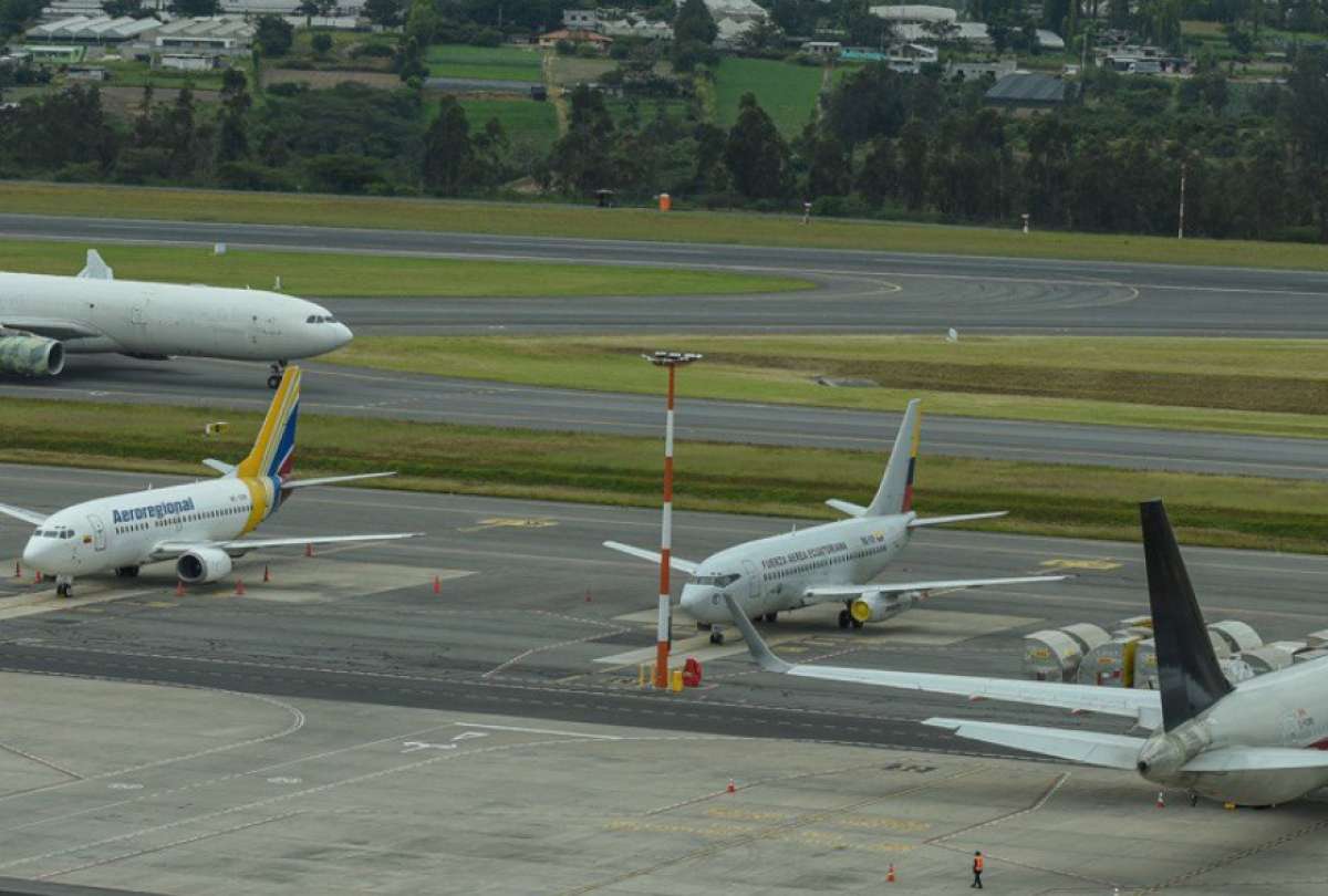 ecuador-registra-crecimiento-del-40-por-ciento-en-trafico-aereo-2025.ecuador221.com_.ec_ Ecuador registra crecimiento del 40% en vuelos nacionales e internacionales