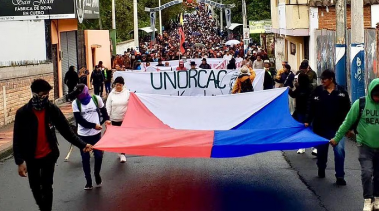 Indígenas de Cotacachi rechazan fin del paro y convocan nueva marcha