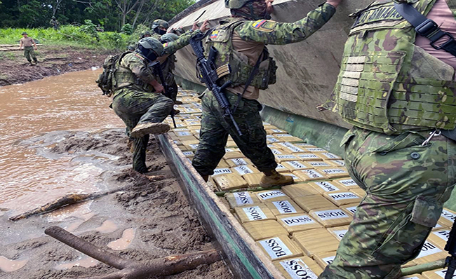 Militares decomisan 1.684 bloques de droga en Putumayo