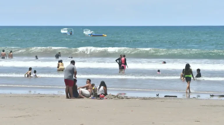 Noboa amplía feriado octubre por independencia Guayaquil