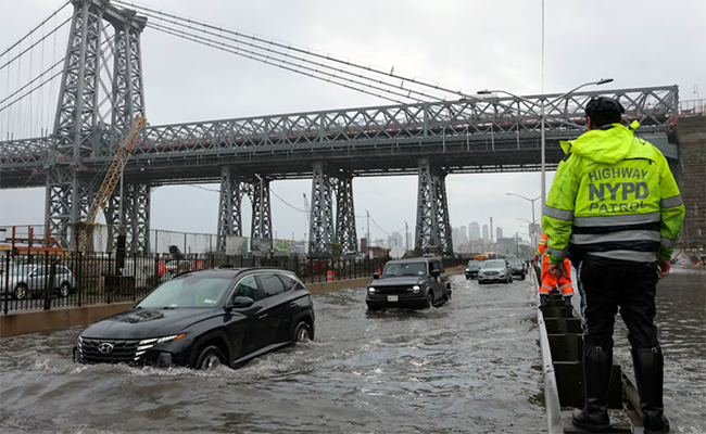 Nueva York bajo el agua: dos muertos por inundaciones