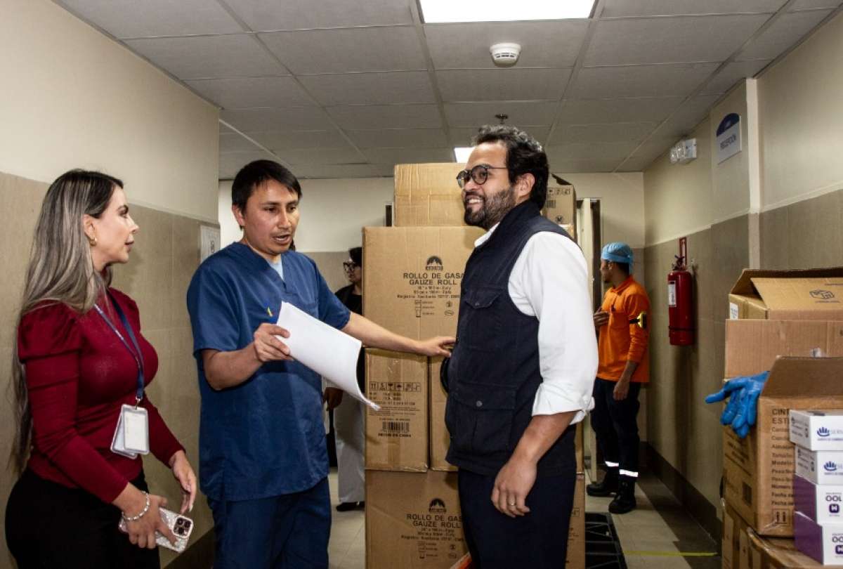 primeros-medicamentos-de-compra-masiva-del-iess-llegan-a-quito.ecuador221.com_.ec_ Primeros medicamentos de compra masiva del IESS llegan a Quito