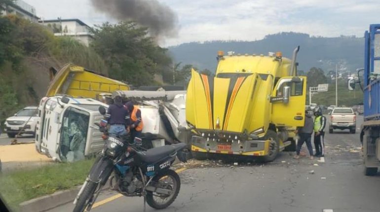 Trágico accidente en Ruta Viva deja tres fallecidos