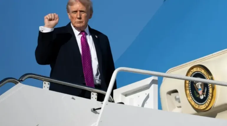 Trump llega a Corea del Sur antes de reunión con Xi Jinping