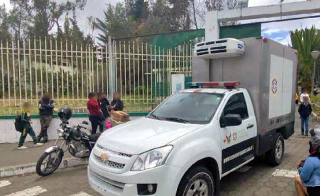 Un menor murió ahogado en escuela de Ambato