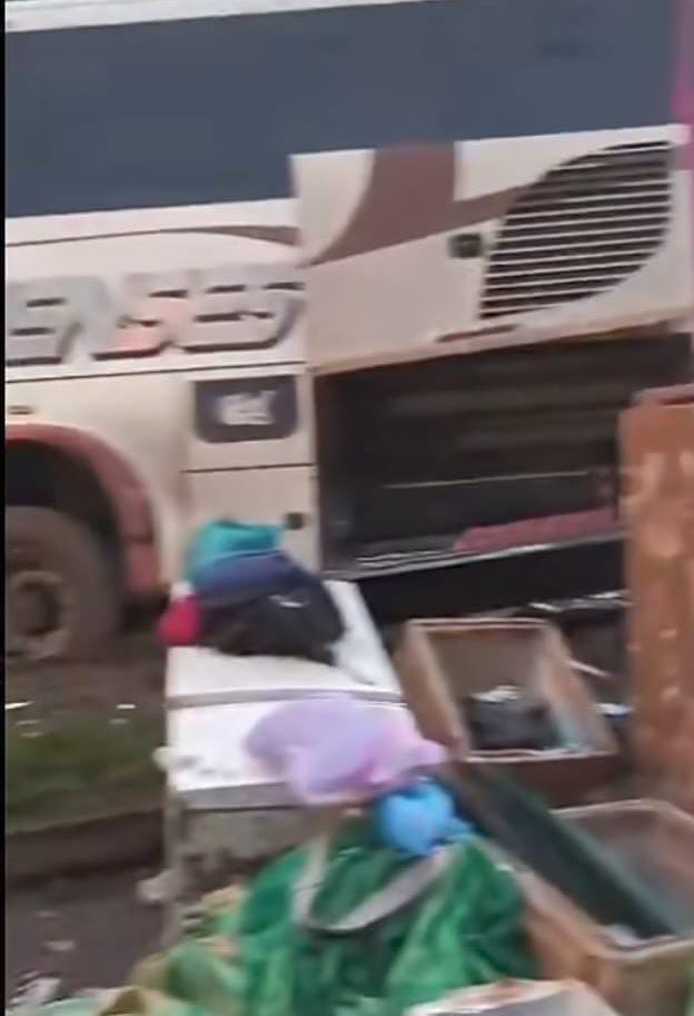 ecuador 221 WhatsApp-Image-2025-11-09-at-13.51.21 Santo Domingo vuelve a derramar sangre en carreteras.