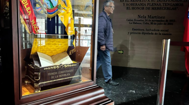 Ecuador acumula veinte intentos de refundación constitucional