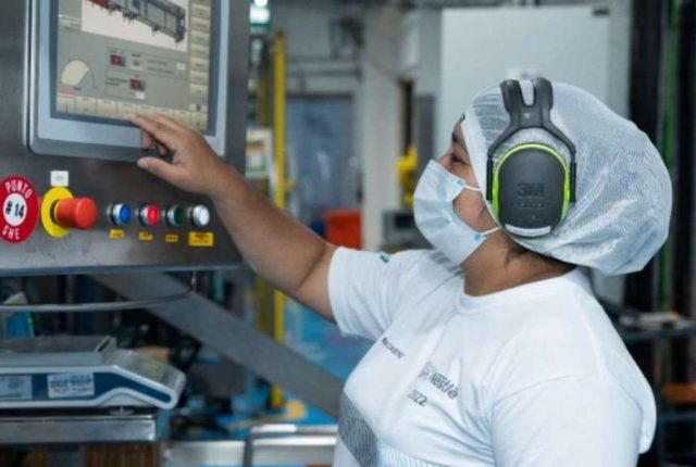 Ecuador registra la tasa de desempleo más baja de la región