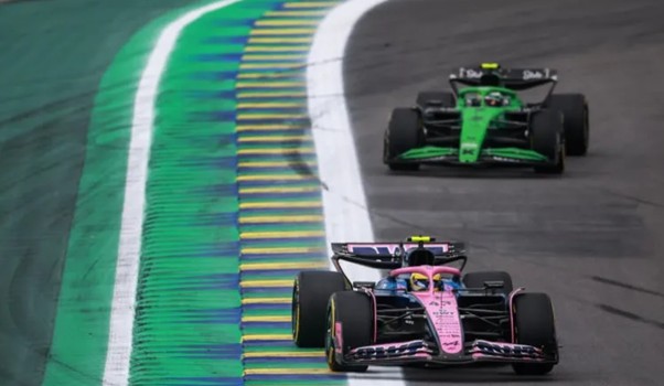 FIA descubre dispositivos ilegales en monoplazas durante Brasil