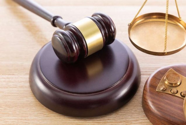 Judicatura sanciona a jueces, fiscales y notario ecuatorianos