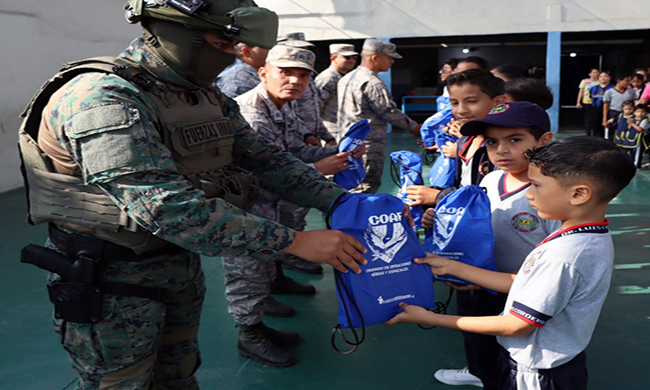 La FAE exaltó la identidad nacional y los símbolos patrios
