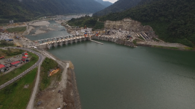 PowerChina compensa a Ecuador con efectivo y crédito