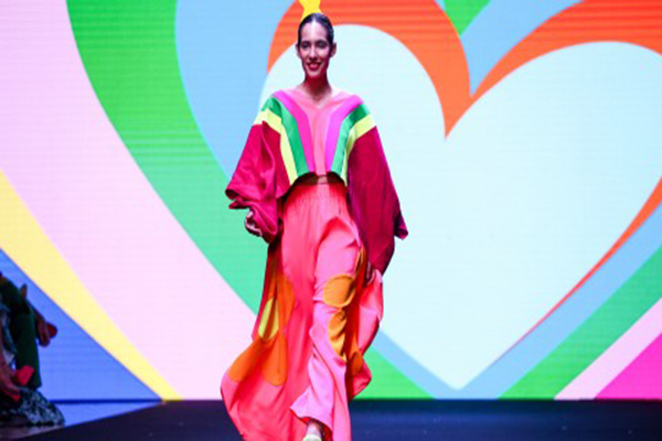 quito-se-viste-de-moda-con-la-segunda-edicion-del-fashion-week-ecuador221.com_.ec_ Quito se viste de moda con la segunda edición del Fashion Week