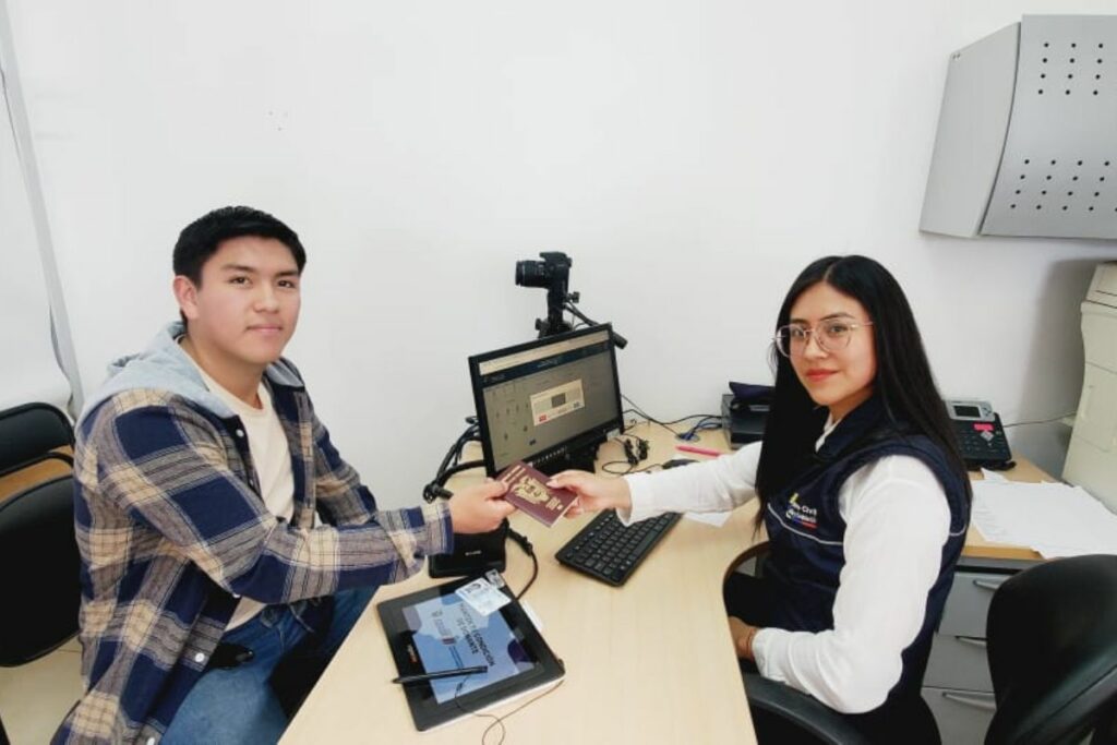ecuador 221 registro-civil-ampla-fechas-para-pasaportes-sin-turno-en-ecuador221.com_.ec_ Registro Civil amplía fechas para pasaportes sin turno en Ecuador