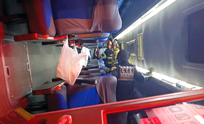 Varios muertos y heridos deja volcamiento de un bus en Los Ríos