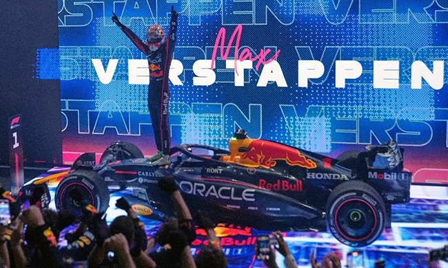 verstappen-pone-el-mundial-patas-arriba-y-sainz-vuelve-al-podio-ecuador221.com_.ec_ Verstappen pone el Mundial 'patas arriba' y Sainz vuelve al podio