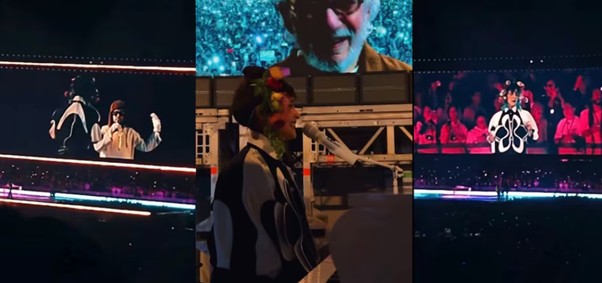 Bad Bunny comparte escenario con Julieta Venegas