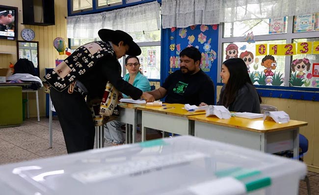 ecuador 221 chile-elige-presidente-con-la-derecha-como-favorita-por-primera-vez-desde-la-dictadura-ecuador221.com_.ec_ Chile elige presidente con la derecha como favorita por primera vez desde la dictadura