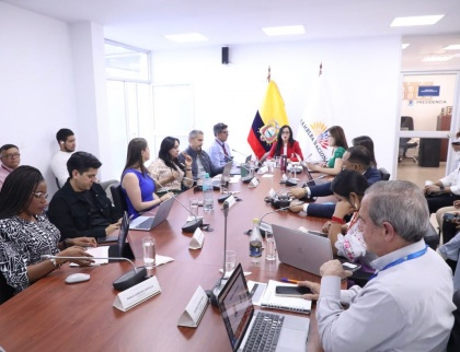 ecuador 221 comisin-analiza-avances-de-reforma-al-codigo-de-la-ninez.ecuador221.com_.ec_ Comisión analiza avances de reforma al Código de la Niñez