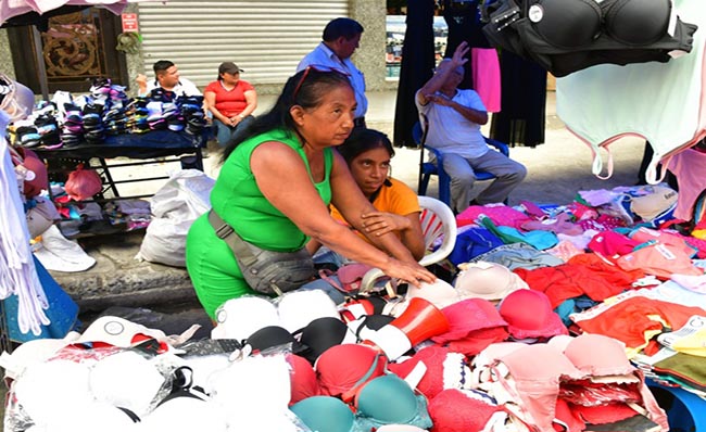 Historias de esfuerzo y dignidad se visibilizan en los corredores navideños