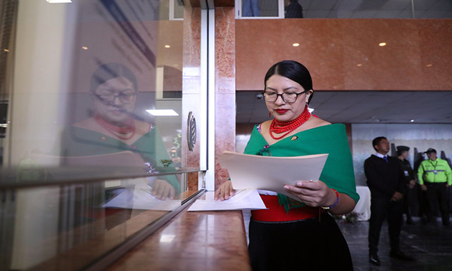 Legisladora presenta proyecto para precios justos y restitución de ahorros