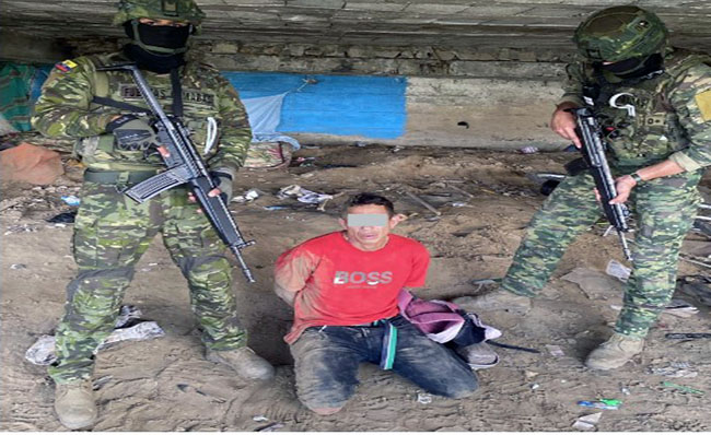 Militares capturan a alias Gago, cabecilla de Los Lobos