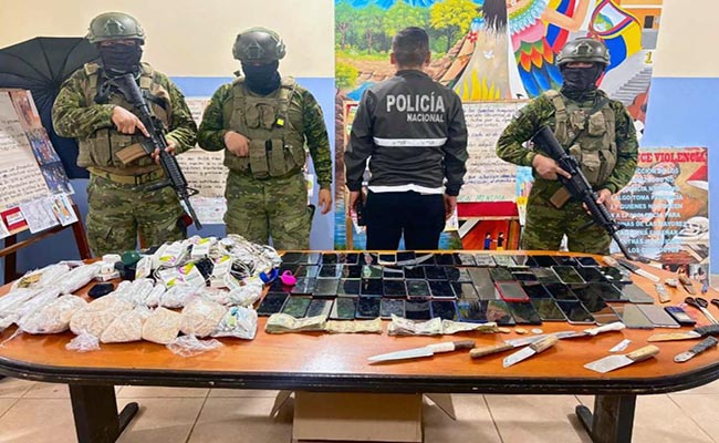 ecuador 221 militares-ejecutan-operativo-en-la-carcel-de-sucumbios-ecuador221.com_.ec_ Militares ejecutan operativo en la cárcel de Sucumbíos