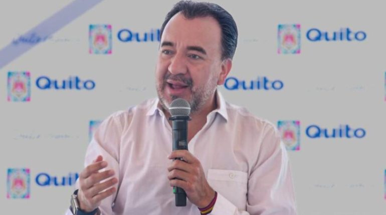 Pabel Muñoz renueva gabinete municipal con 12 expertos