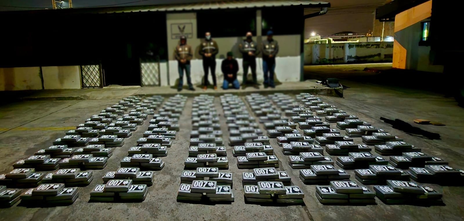 ecuador 221 policia-incauta-media-tonelada-de-droga-en-otavalo.ecuador221.com_.ec_ Policía incauta media tonelada de droga en Otavalo