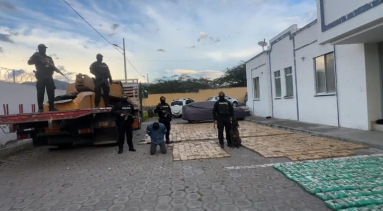 Policía incauta más de una tonelada de marihuana en Imbabura - Ecuador 221