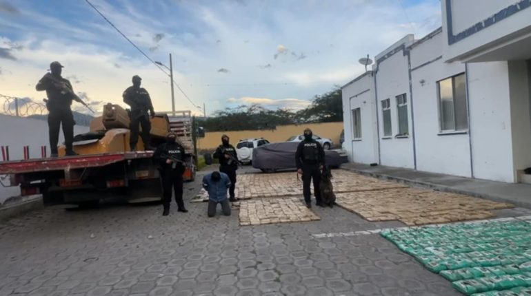 Policía incauta más de una tonelada de marihuana en Imbabura