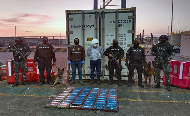 ecuador 221 posorja-incautan-66-bloques-de-cocaina-dentro-de-contenedor-ecuador221.com_.ec_ Posorja: Incautan 66 bloques de cocaína dentro de contenedor