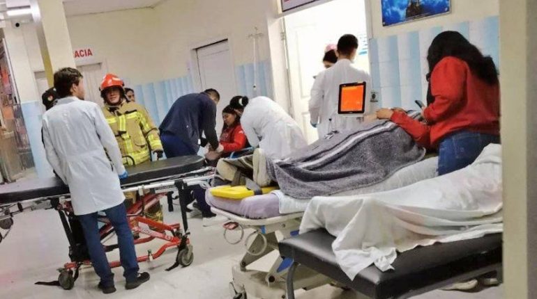 Siniestro vial deja 24 estudiantes heridos en Bolívar