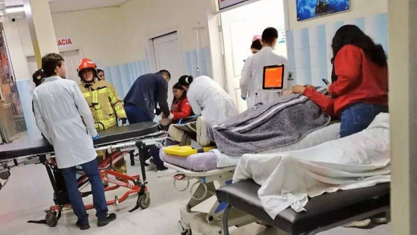 ecuador 221 siniestro-vial-deja-24-estudiantes-heridos-en-bolivar.ecuador221.com_.ec_ Siniestro vial deja 24 estudiantes heridos en Bolívar