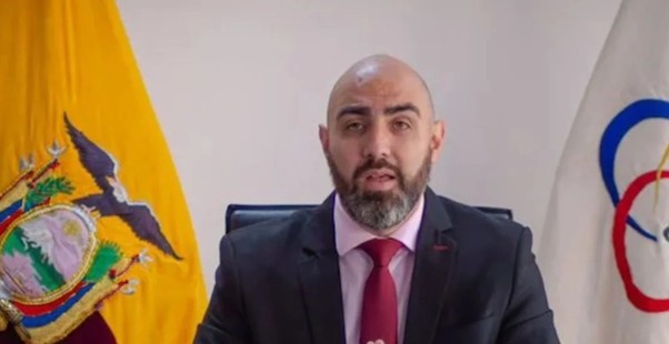 Viaje a Qatar desata polémica sobre Godoy