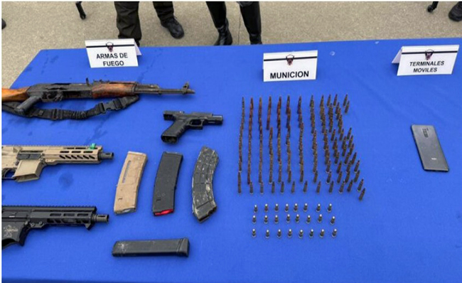 Capturan a tres sujetos con armas de fuego en Guayaquil - Ecuador 221