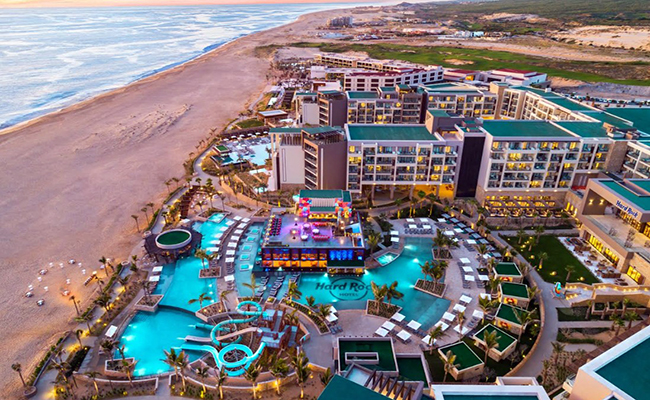 Comenzó la temporada de avistamiento de ballenas en Los Cabos