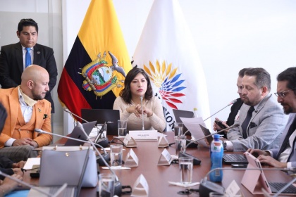 Comisión avanza ley sobre apoyo militar a Policía