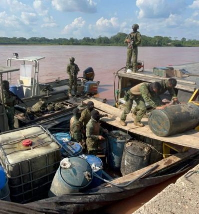 Fuerzas Armadas incautan combustible ilegal en Sucumbíos