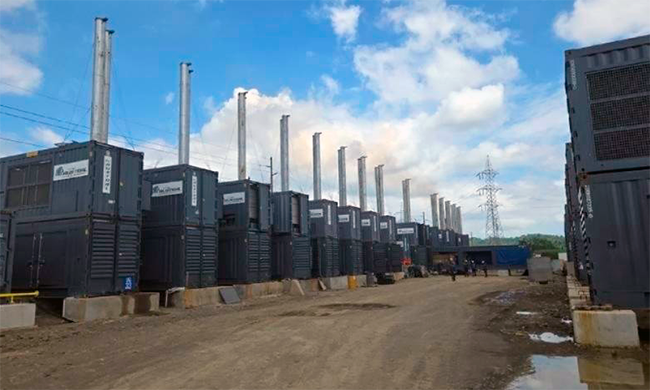 La central térmica Esmeraldas III entra en etapa de prueba