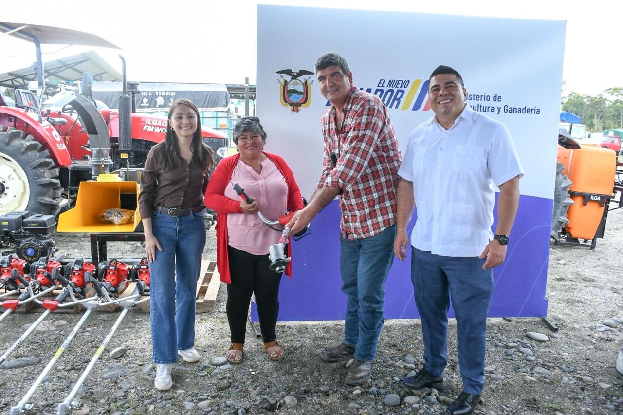 ecuador 221 magp-impulsa-produccion-rural-con-creditos-y-maquinaria.ecuador221.com_.ec_ MAGP impulsa producción rural con créditos y maquinaria