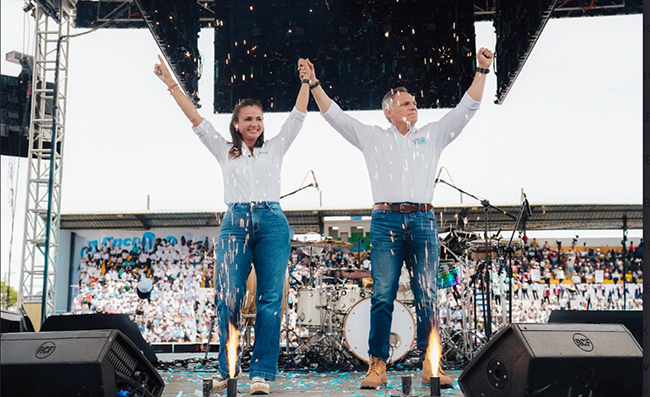 Marcela Aguiñaga: ¡Guayas no pide, Guayas hace!”