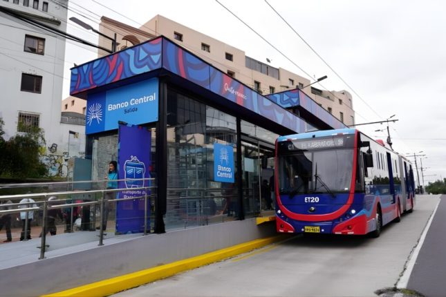 Municipio cierra paradas del Trole y Ecovía