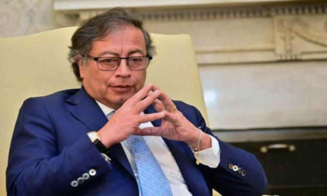 Petro propone a Ecuador una política conjunta para controlar los puertos