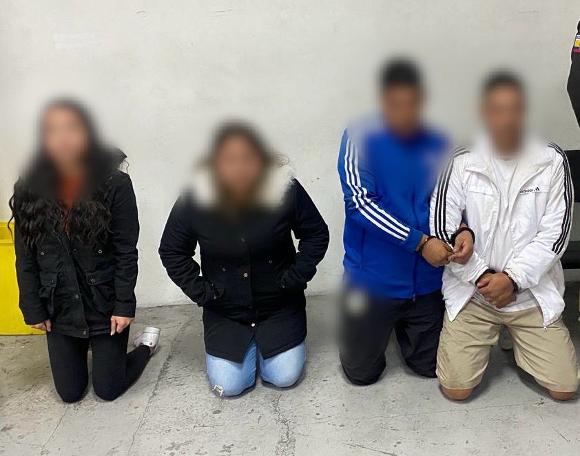 ecuador 221 policia-captura-a-cuatro-presuntos-extorsionadores-en-tumbaco.ecuador221.com_.ec_ Policía captura a cuatro presuntos extorsionadores en Tumbaco