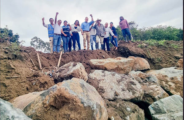 Prefectura del Guayas reforzó muro de contención en Juján